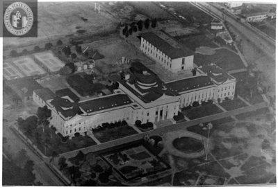 Aerial view of the Park Boulevard campus, 1918