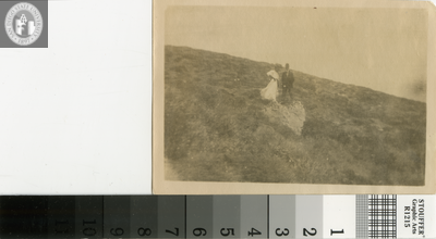 A couple at Point Loma, 1906