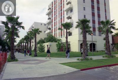 Students passing Zura Hall, 1999