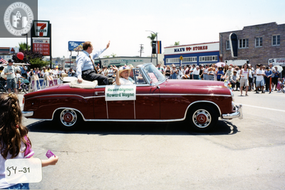 Assemblyman Howard Wayne in Pride parade, 2000