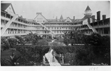 Hotel del Coronado courtyard