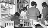 Students in Del Sudoeste office