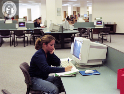 Students in library computer laboratory, 1998