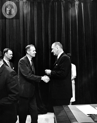 Lionel Van Deerlin with Lyndon Johnson, 1965