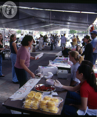 Family Weekend tabling event, 2000