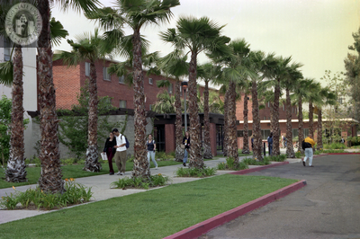 Students pass Olmeca Hall, 1999