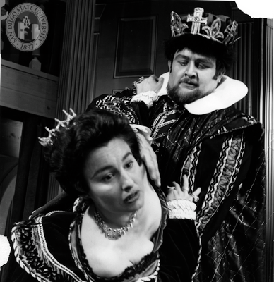 Victor Buono and Jacqueline Brooks in Hamlet, 1960