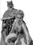 Unidentified actor and actress in King Lear, 1957