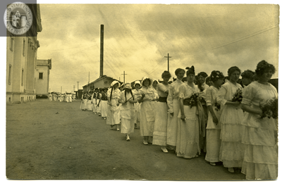 San Diego Normal School May Day procession, 1915