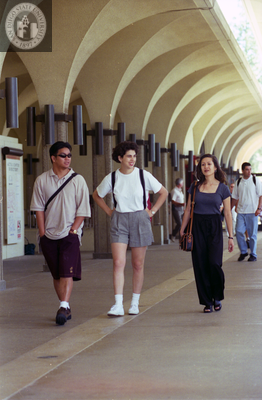 Students next to Aztec Center, 1996